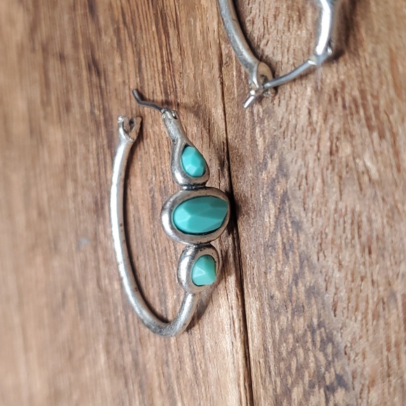 E774 - Picture 2 of 2